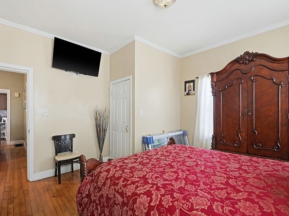 18 Washburn Ave, Brockton MA 02301