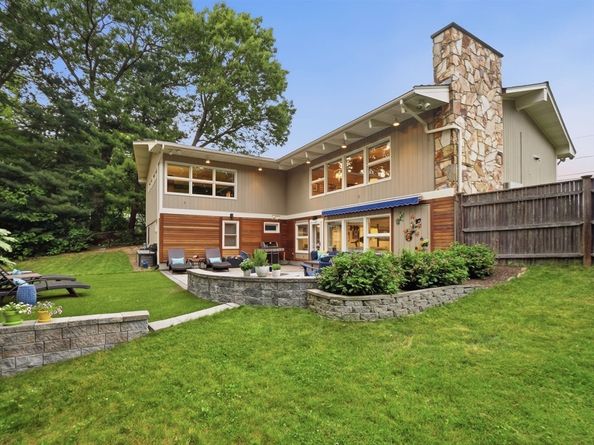 146 Burroughs Rd, Braintree MA 02184