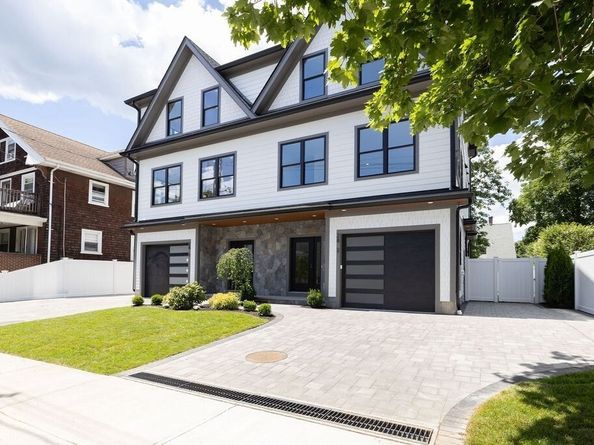 28 Howard St 2, Waltham MA 02451