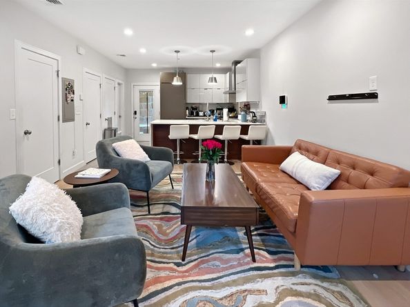 54-58 Robey St 56, Boston MA 02119