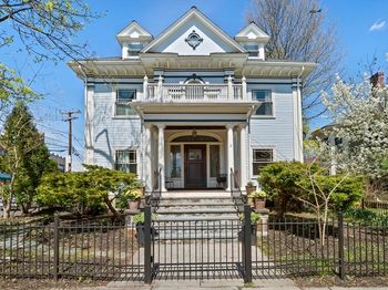 2 Florence Street