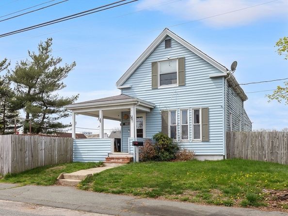 75 Auburn St, Brockton MA 02302