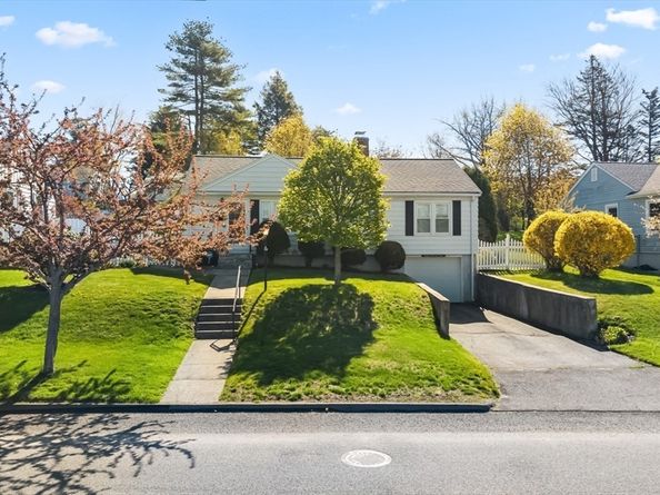 16 Thornton Rd, Worcester MA 01606