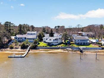 63 Edgewater Drive