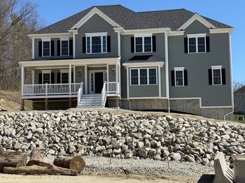 2 Clover Glen Circle