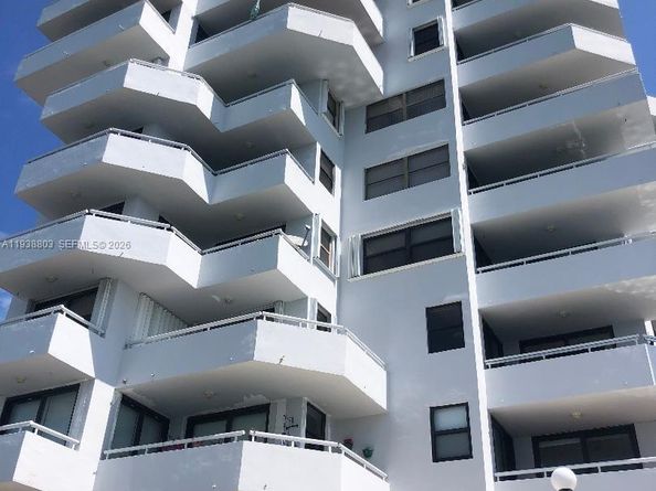 6830 Indian Creek Dr 5B, Miami Beach FL 33141