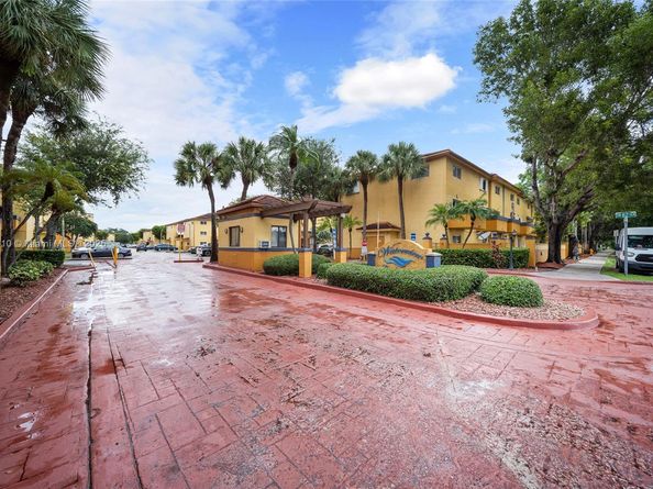 8240 SW 149th Ct 7202, Miami FL 33193