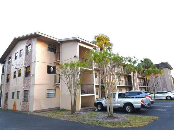 3361 NW 85th Ave 201, Coral Springs FL 33065