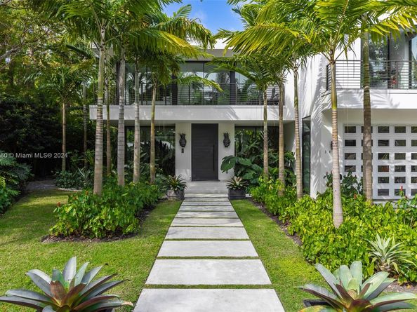 3470 Poinciana Ave, Coconut Grove FL 33133