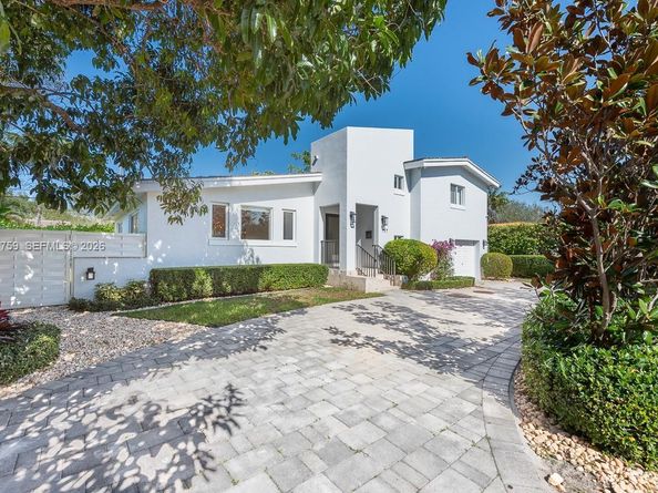 717 Benevento Ave, Coral Gables FL 33146