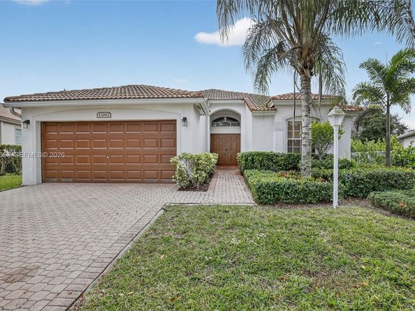 13262 NW 15th St, Pembroke Pines FL 33028