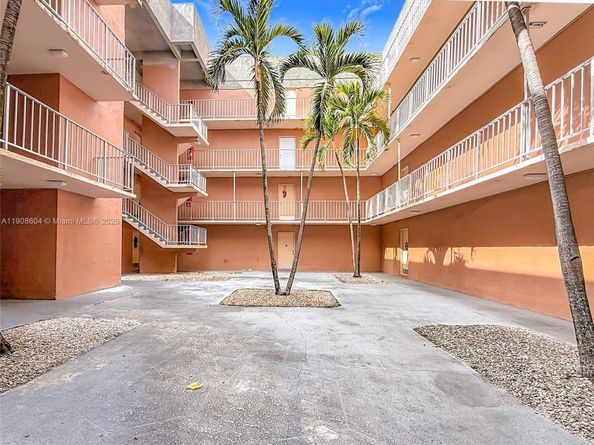 17600 NW 68th Ave B2004, Hialeah FL 33015