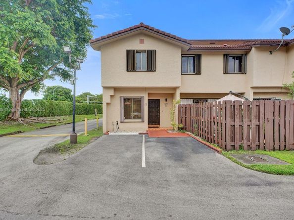 14201 SW 57th Ln 1A7, Miami FL 33183