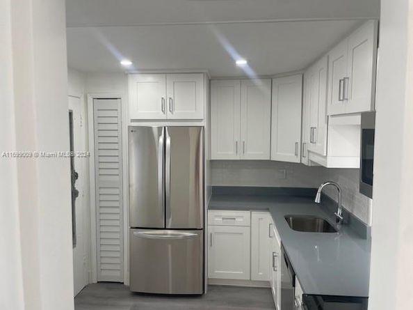 1350 NE 191st St B203, Miami FL 33179