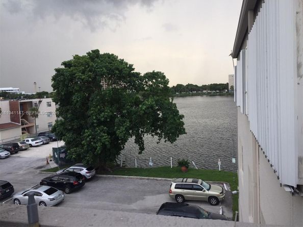 5505 NW 7th St W406, Miami FL 33126