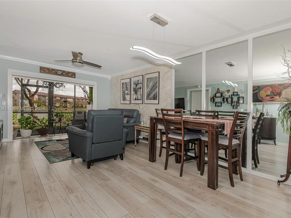 13705 SW 12th St 104B, Pembroke Pines FL 33027