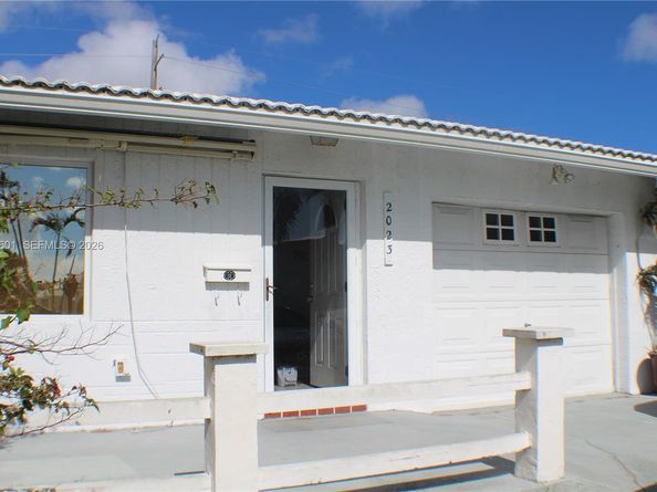 2023 SW 16th Ave, Boynton Beach FL 33426