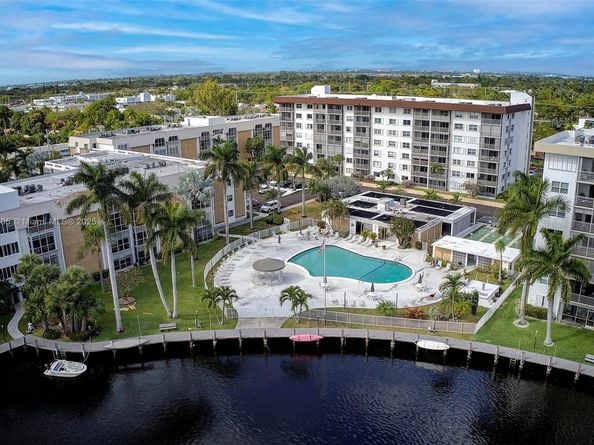 3020 NE 16th Ave 306, Oakland Park FL 33334