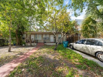 170 NE 48th St