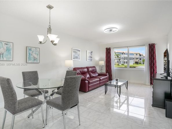 4801 NW 34th St 406, Lauderdale Lakes FL 33319