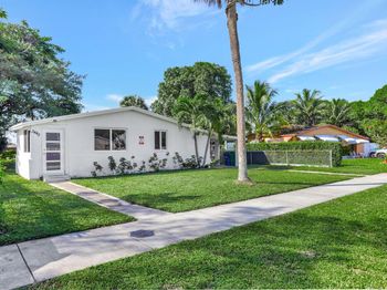 3440 NW 8th Court