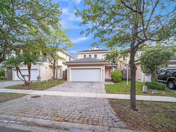 3223 SE 2nd Dr, Homestead FL 33033