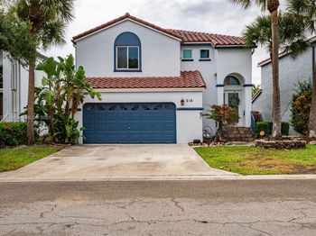 216 NW 118th Dr