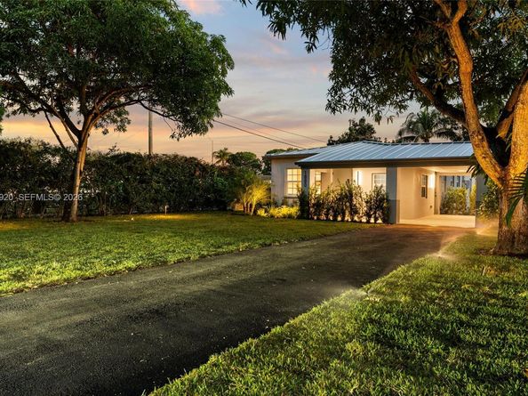 1880 NE 180th St, North Miami Beach FL 33162