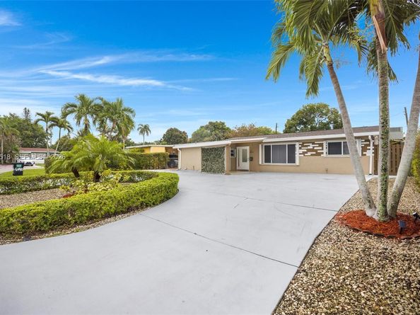 6450 Mckinley St, Hollywood FL 33024