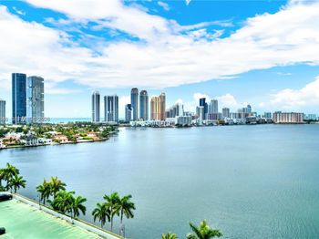 3600 Mystic Pointe Dr