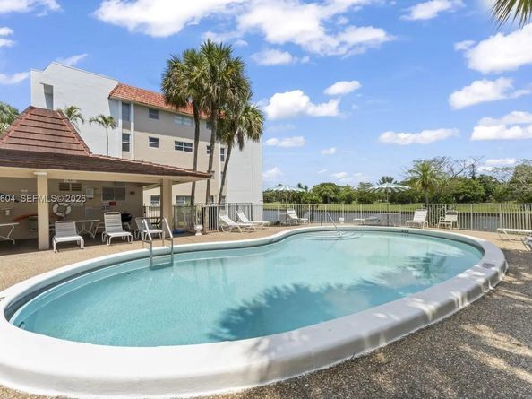 3774 Inverrary Blvd 101P, Lauderhill FL 33319