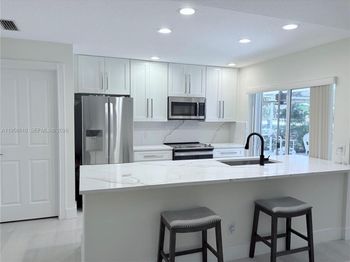 803 Silverleaf Oak Ct