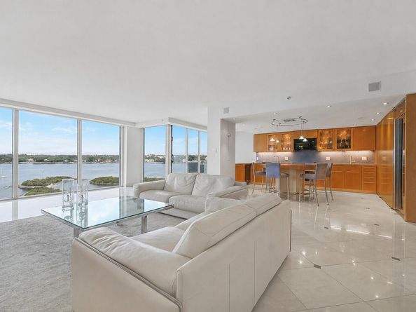 529 S Flagler Drive 24E, West Palm Beach FL 33401