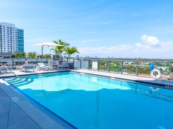 239 SW 9th St 2003, Miami FL 33130