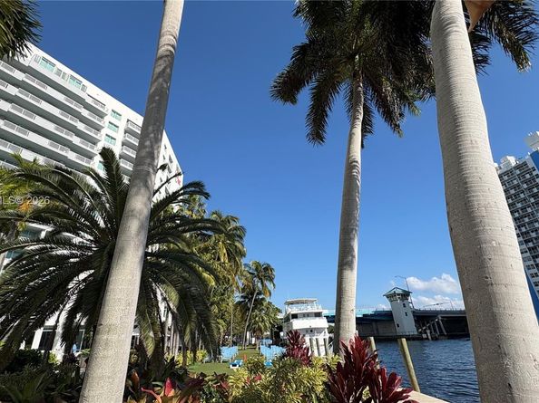 2670 E Sunrise Blvd 309, Fort Lauderdale FL 33304