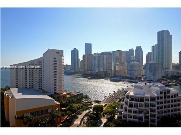 520 Brickell Key Dr A1615, Miami FL 33131