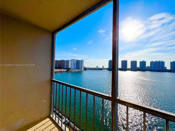 17600 N Bay Rd N701, Sunny Isles Beach FL 33160
