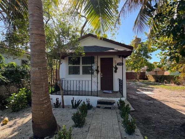 1762 NW 63rd St, Miami FL 33147