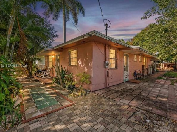 578 SW 2nd St, Florida City FL 33034