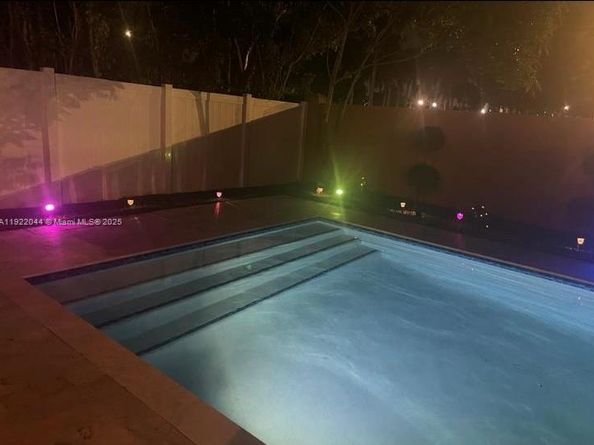 16918 SW 16th St, Pembroke Pines FL 33027