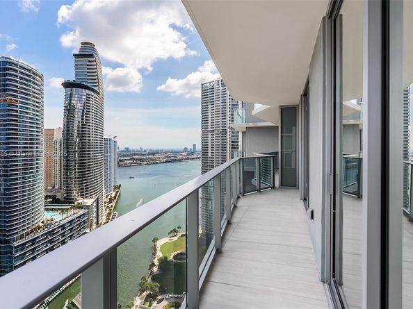 77 SE 5th Street 2806, Miami FL 33131