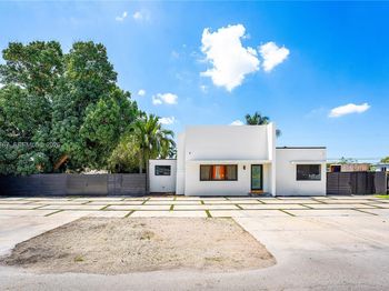 3040 NW 93rd St