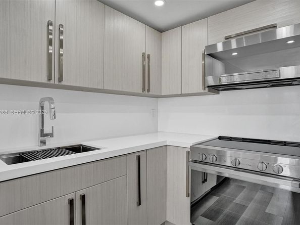 500 Three Islands Blvd 1201, Hallandale Beach FL 33009