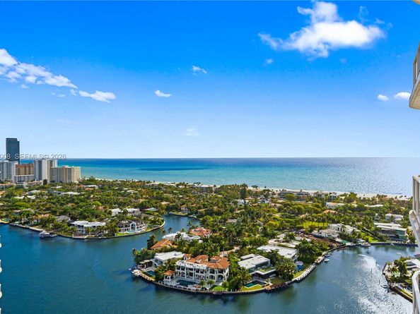 3802 NE 207th St 2704, Aventura FL 33180