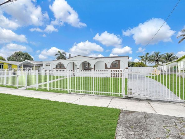 2460 NW 175th St, Miami Gardens FL 33056