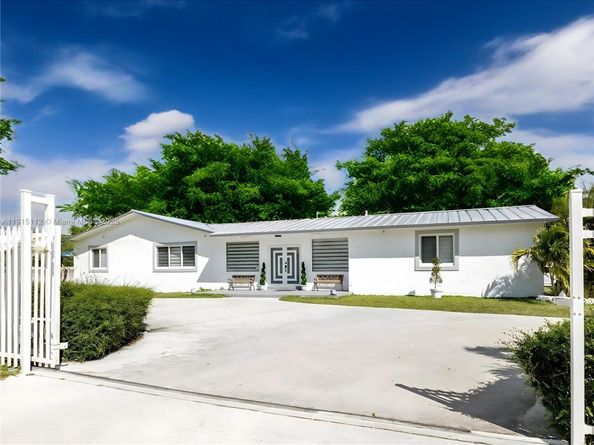 12601 SW 204th St, Miami FL 33177