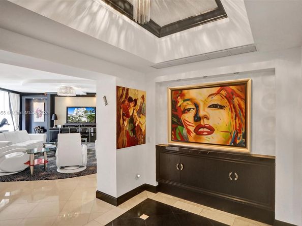 21050 Point Pl 403, Aventura FL 33180