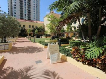 7350 SW 89th St
