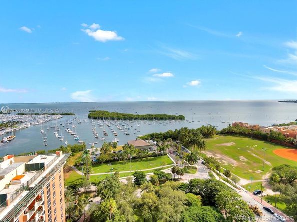 2889 Mcfarlane Rd 1908, Miami FL 33133