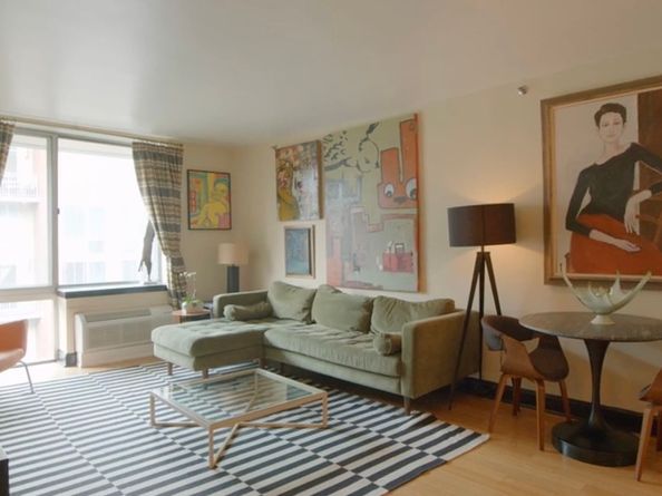 505 West 47th Street 6GS, New York NY 10036